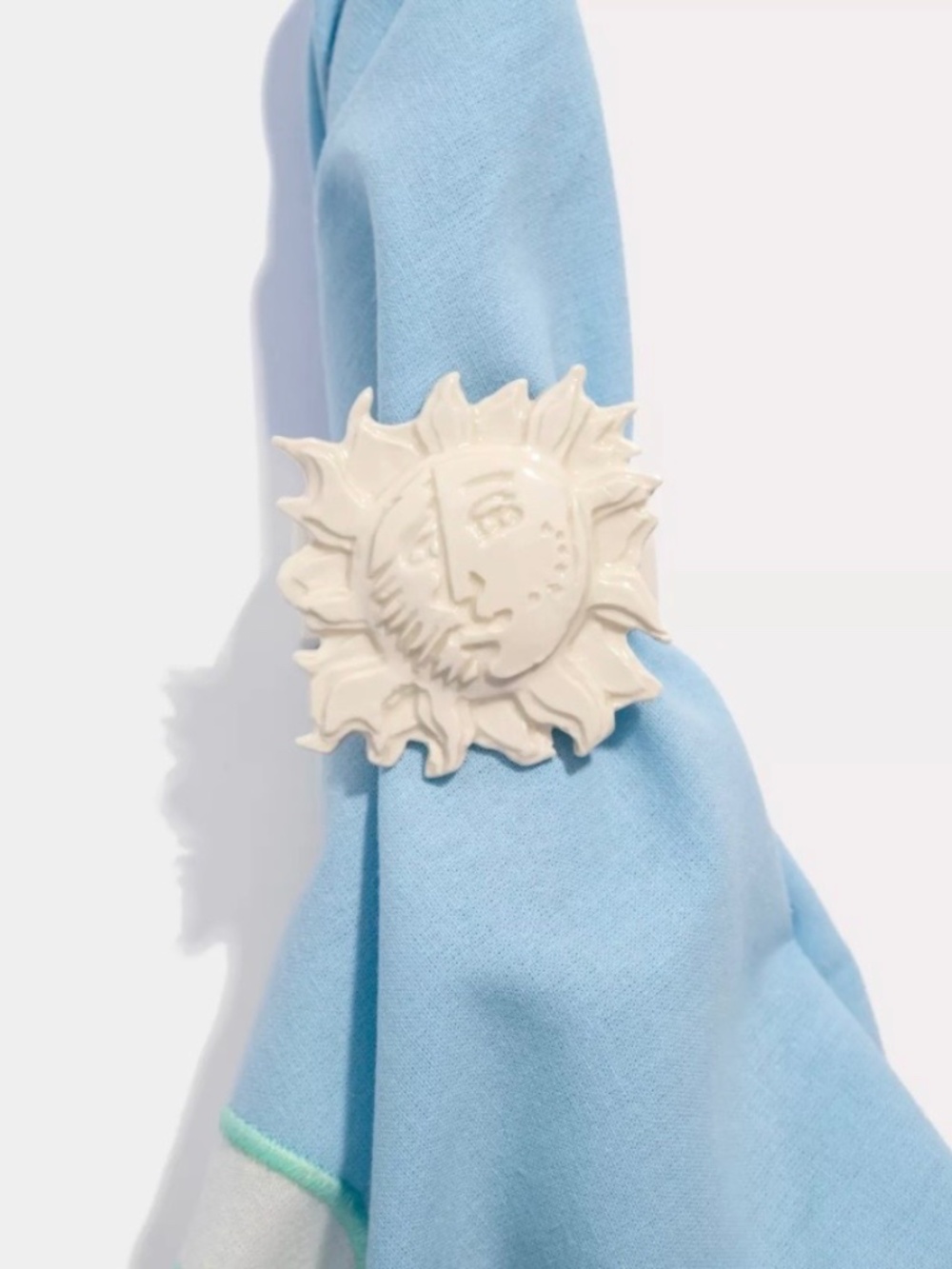 Lilly Pulitzer 4 Sun Napkin Ring Set in Resort White - NWT   ﻿﻿